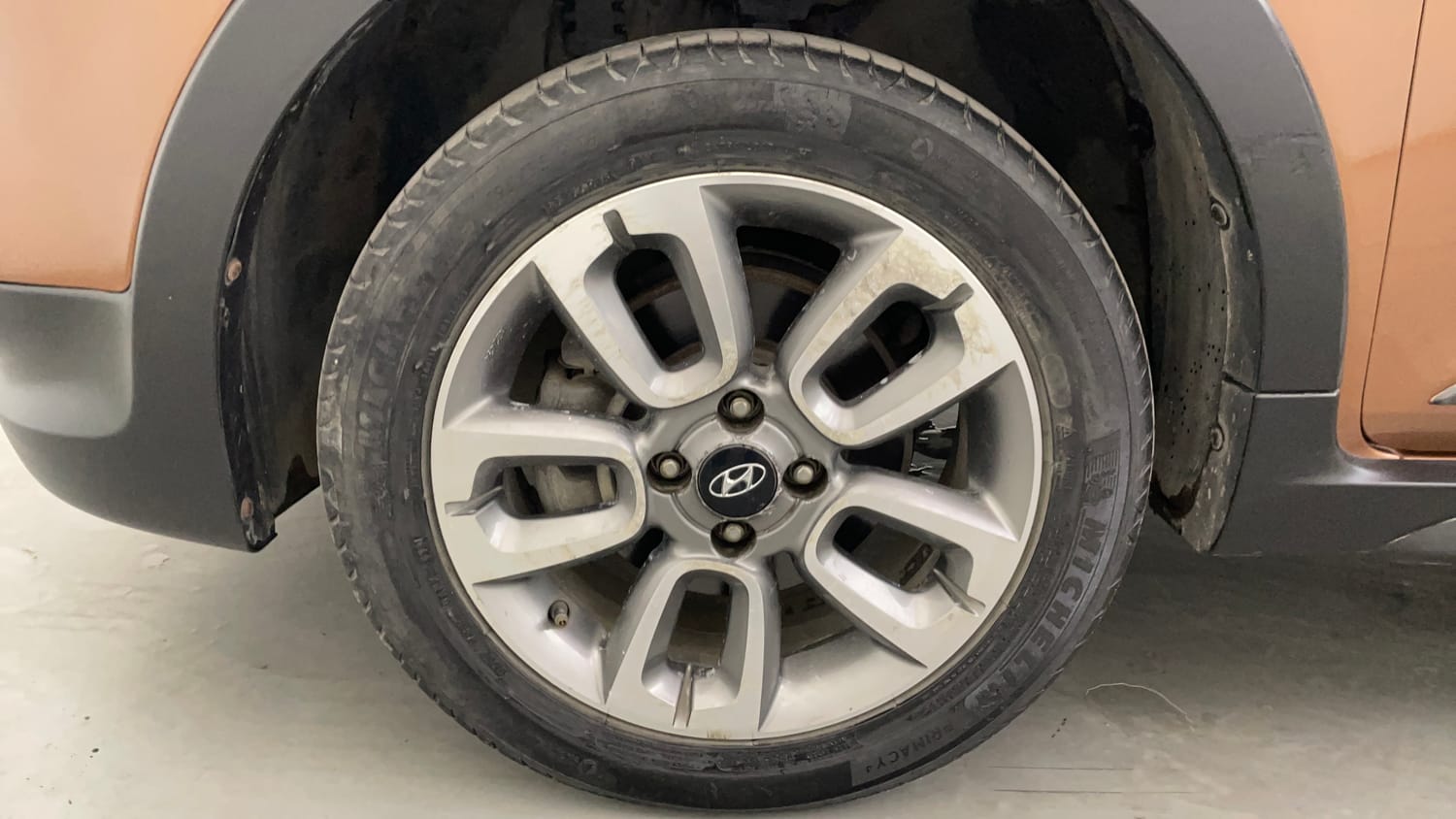Used 2016 Hyundai i20 Active 1.2 SX Petrol Manual tyres LEFT FRONT TYRE RIM VIEW
