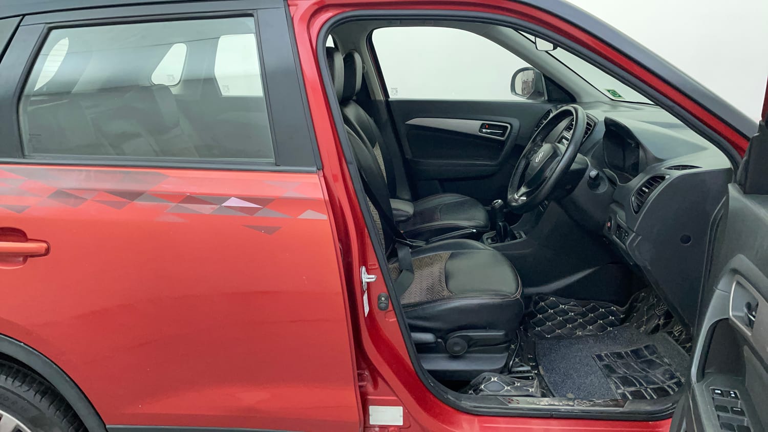 Used 2016 Maruti Suzuki Vitara Brezza ZDi+ Dual Tone Diesel Manual interior RIGHT SIDE FRONT DOOR CABIN VIEW