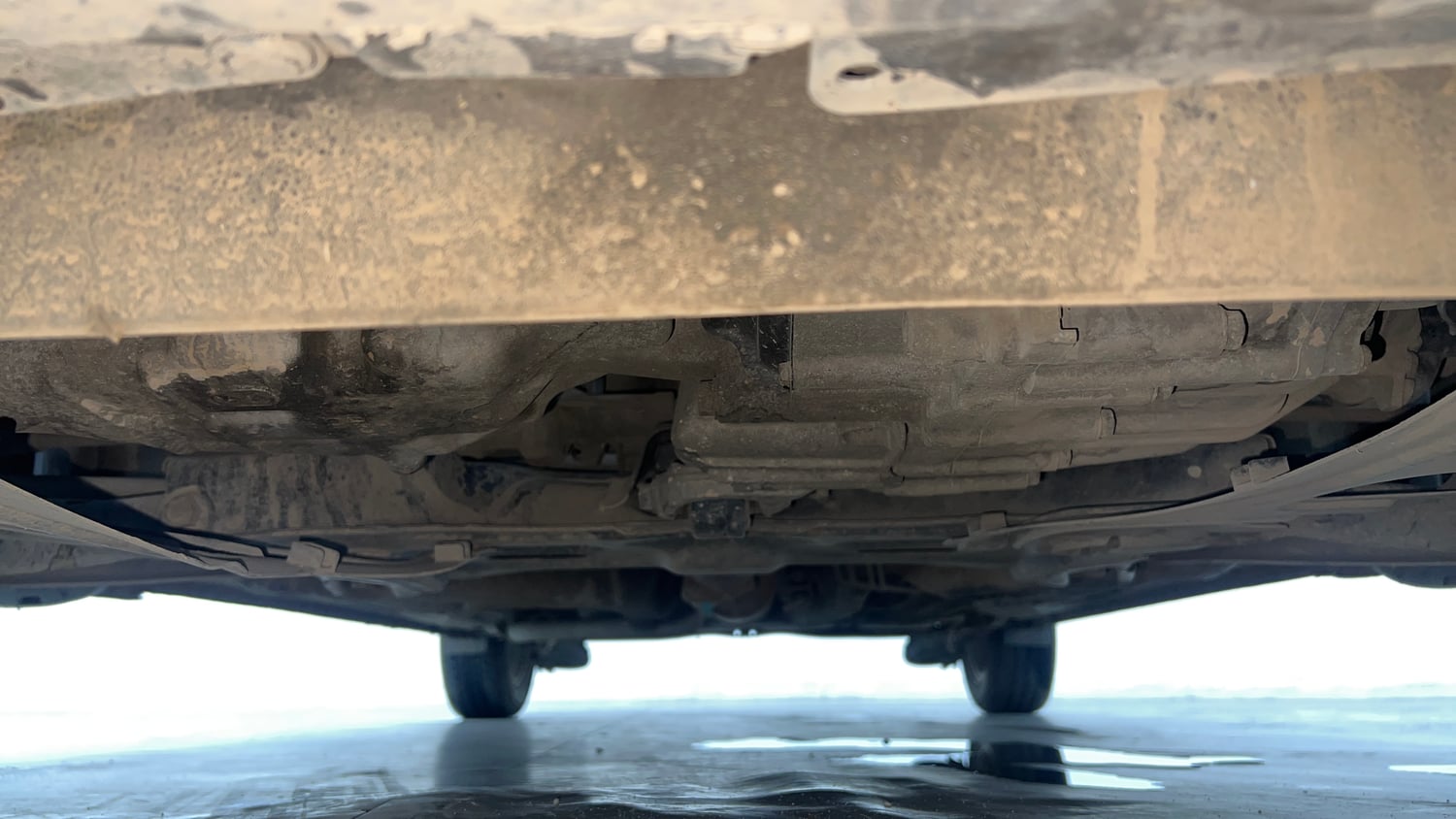 Used 2013 Honda Amaze 1.2 VX AT i-VTEC Petrol Automatic extra FRONT LEFT UNDERBODY VIEW