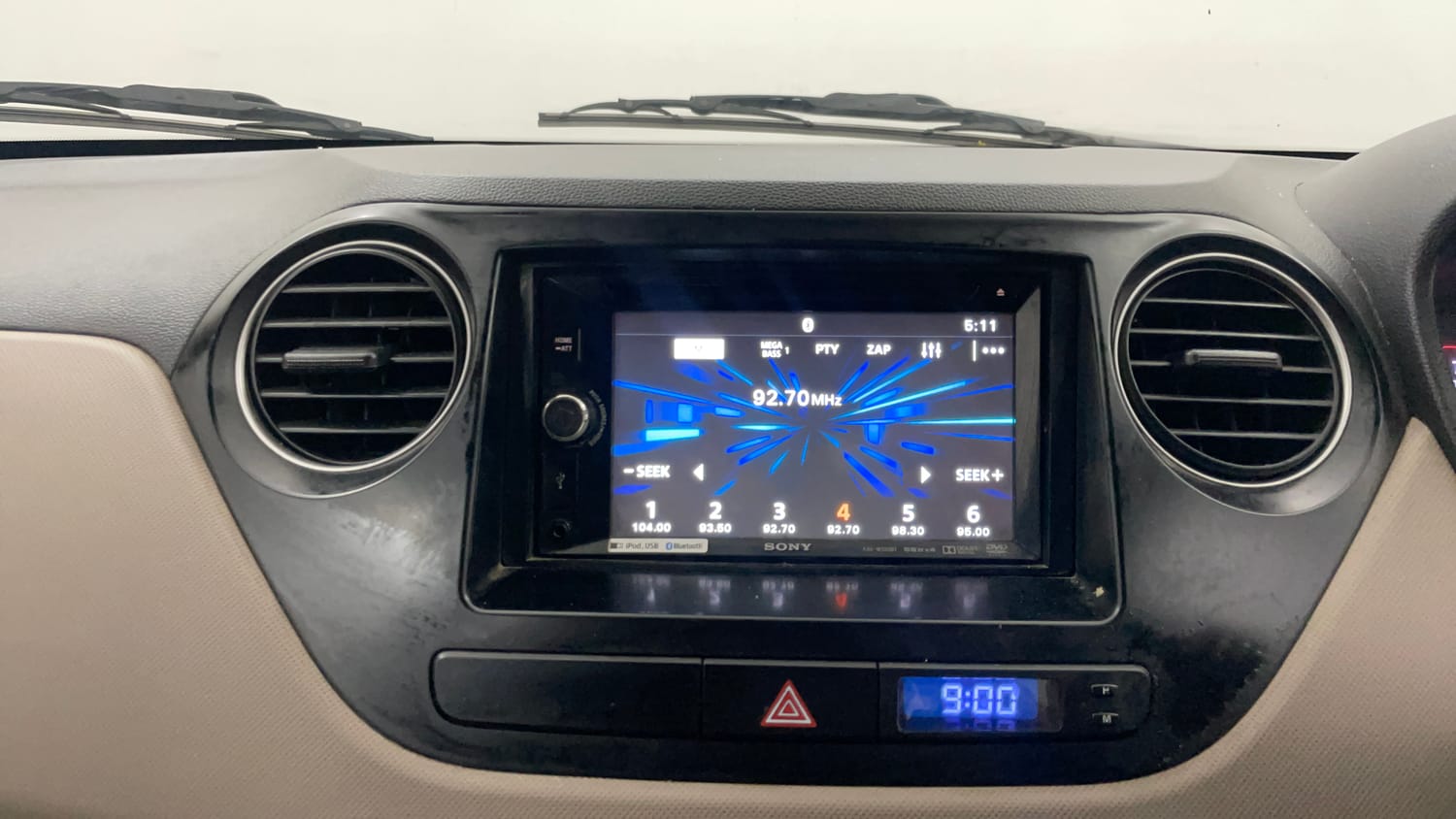 Used 2016 Hyundai Grand i10 Magna 1.2 Kappa VTVT Petrol Manual interior MUSIC SYSTEM & AC CONTROL VIEW