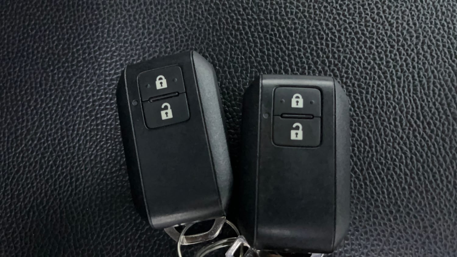 Used 2023 Maruti Suzuki Swift ZXi Plus Petrol Manual extra CAR KEY VIEW