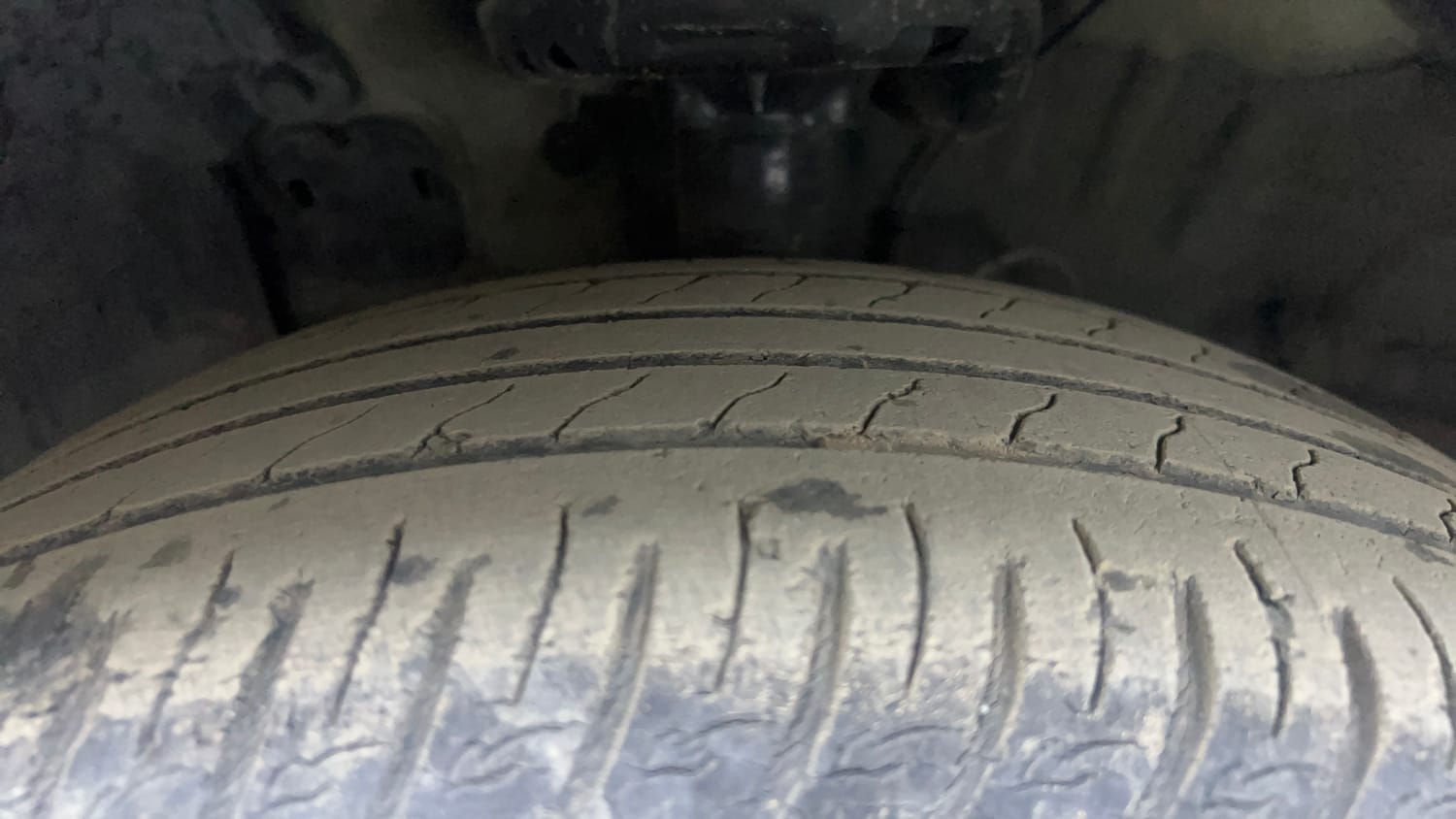 Used 2020 Hyundai Venue SX 1.4 CRDi Diesel Manual tyres LEFT FRONT TYRE TREAD VIEW