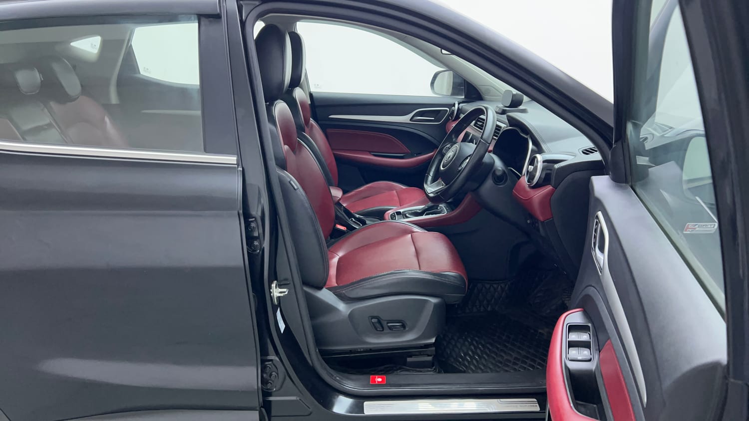 Used 2021 MG Motors Astor Savvy 1.3 Turbo AT S Red Petrol Automatic interior RIGHT SIDE FRONT DOOR CABIN VIEW