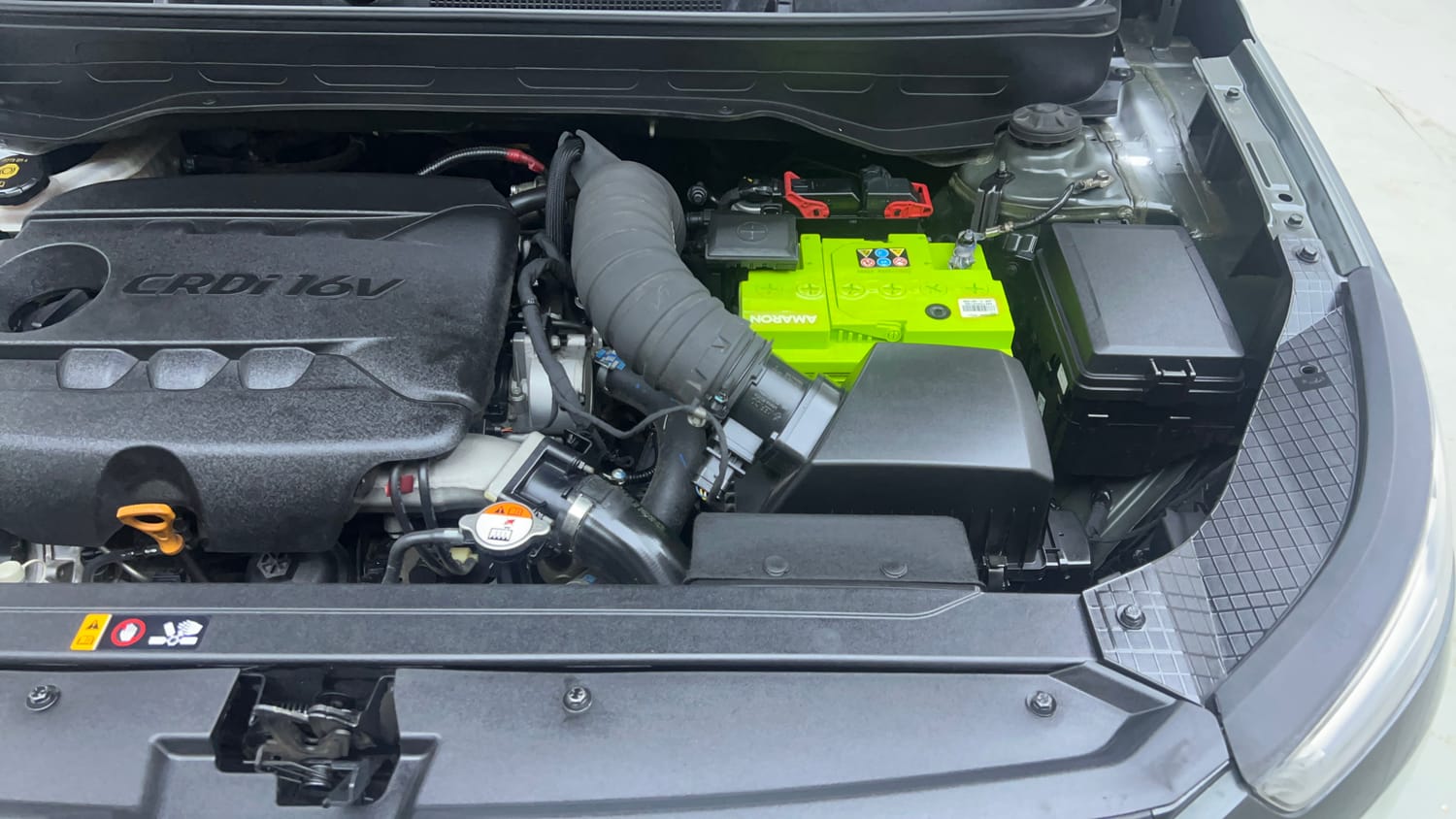 Used 2020 Hyundai Venue SX 1.4 CRDi Diesel Manual engine ENGINE LEFT SIDE VIEW