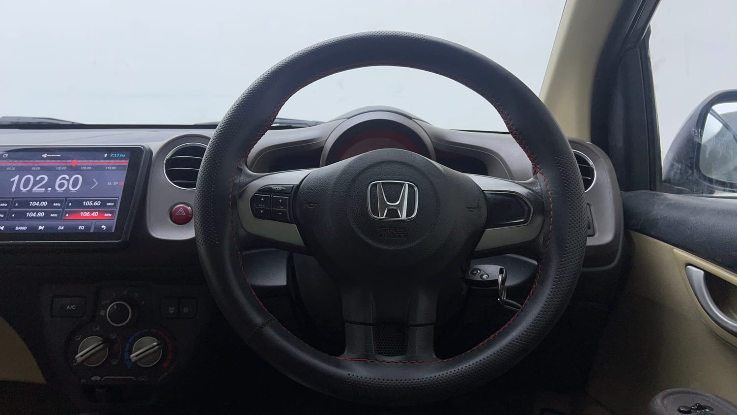 Used 2013 Honda Amaze 1.2 VX AT i-VTEC Petrol Automatic interior STEERING VIEW