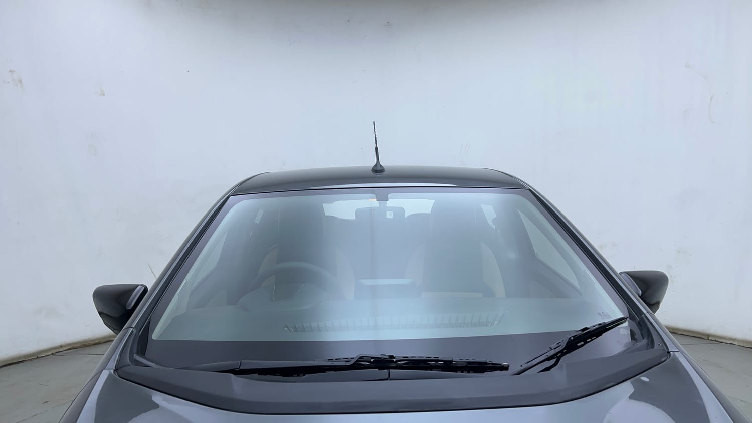 Used 2022 Tata Altroz XM Plus Petrol Petrol Manual exterior FRONT WINDSHIELD VIEW