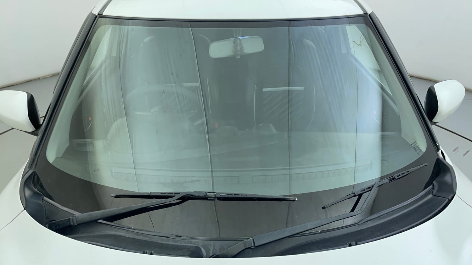 Used 2019 Maruti Suzuki Swift ZXi Plus Petrol Manual exterior FRONT WINDSHIELD VIEW
