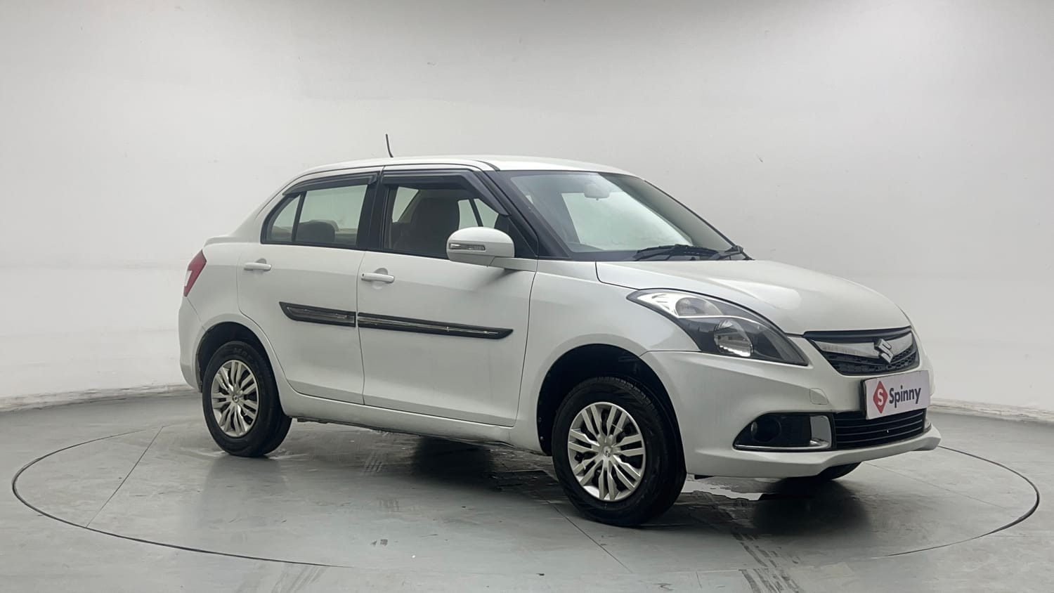 Used 2016 Maruti Suzuki Swift Dzire VXI Petrol Manual exterior RIGHT FRONT CORNER VIEW