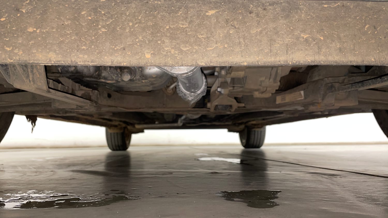 Used 2022 Tata Altroz XZ Petrol Petrol Manual extra FRONT LEFT UNDERBODY VIEW