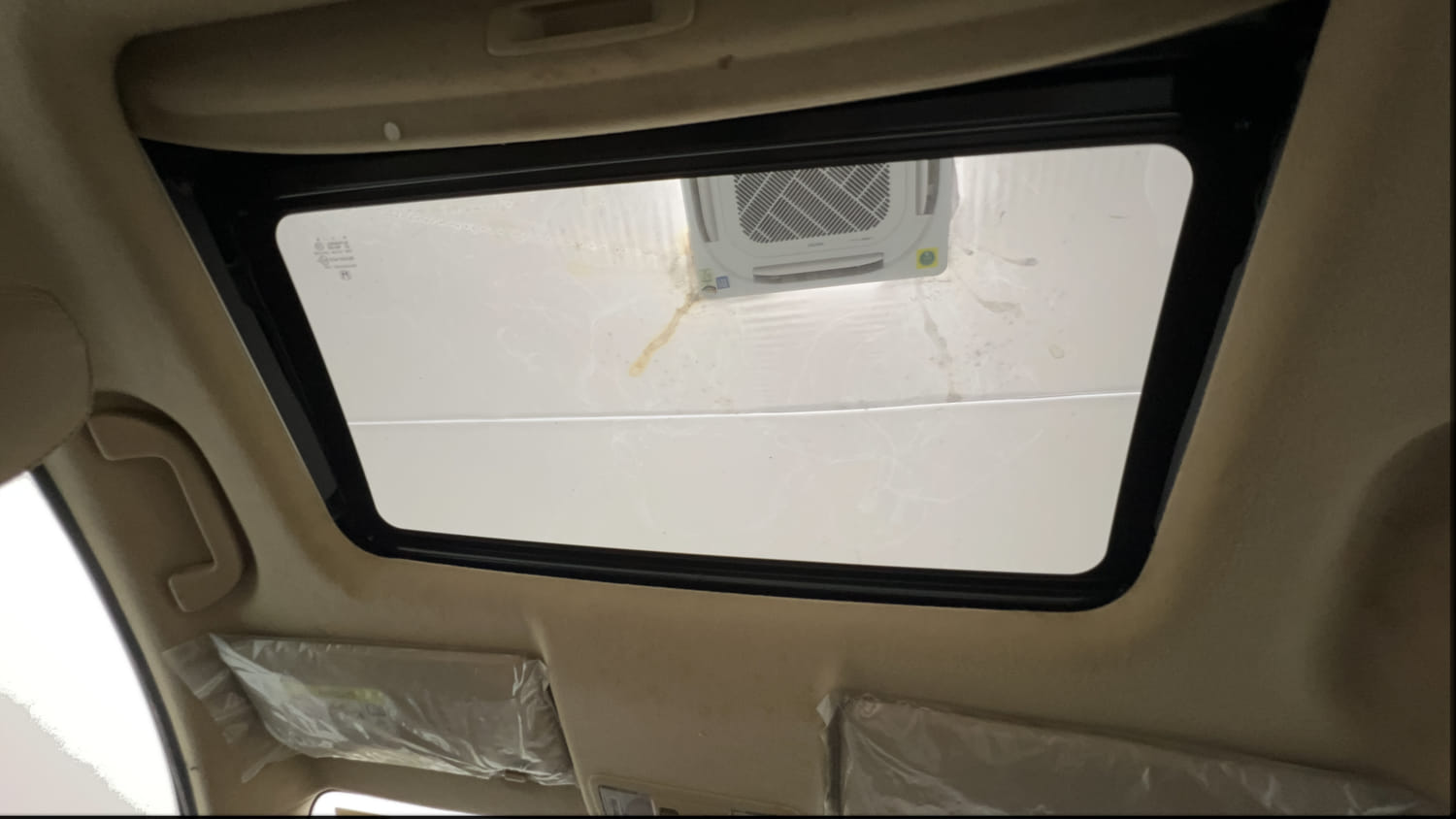Used 2022 Honda Jazz ZX CVT Petrol Automatic top_features Sunroof