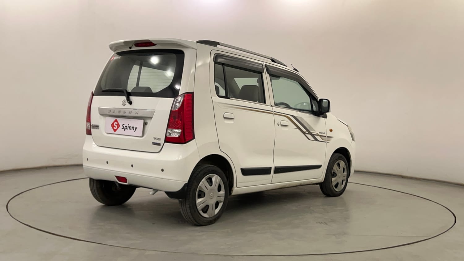 Used 2016 Maruti Suzuki Wagon R 1.0 VXI AMT Petrol Automatic exterior RIGHT REAR CORNER VIEW