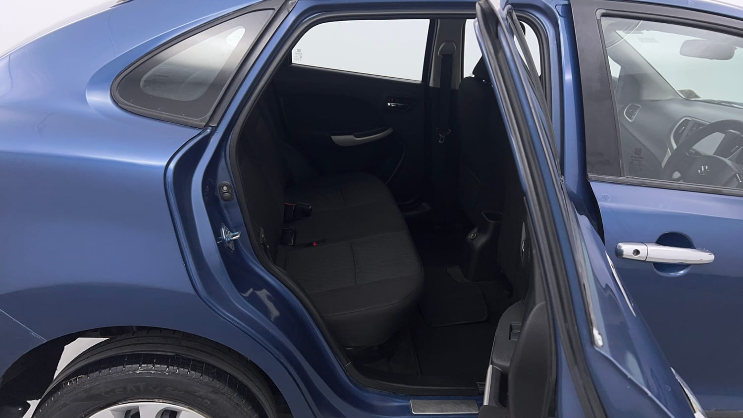 Used 2017 Maruti Suzuki Baleno Delta 1.2 Petrol Manual interior RIGHT SIDE REAR DOOR CABIN VIEW