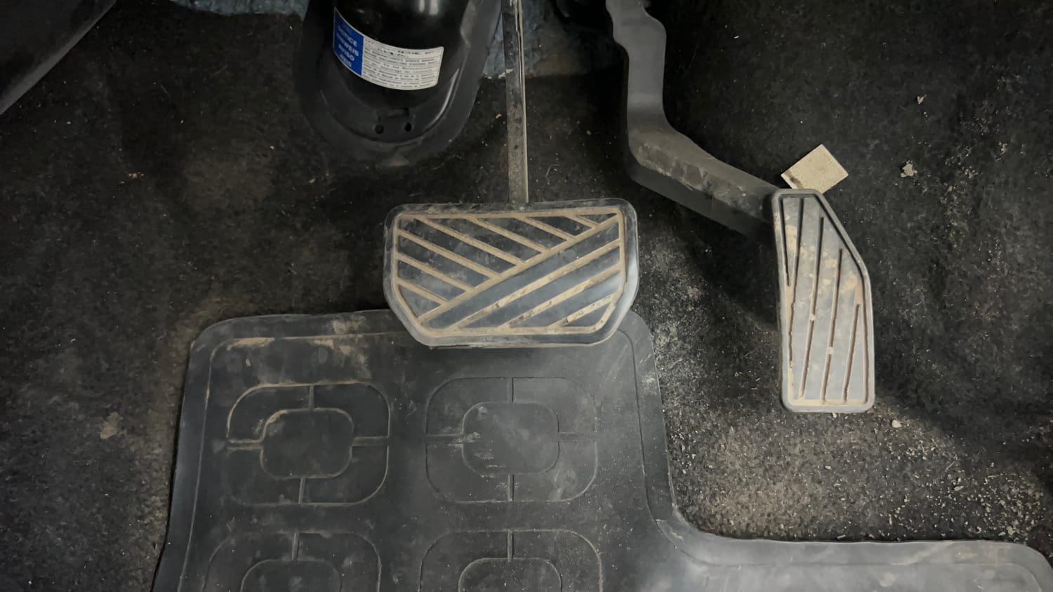 Used 2017 Maruti Suzuki Wagon R 1.0 VXI AMT (O) Petrol Automatic interior PEDALS VIEW