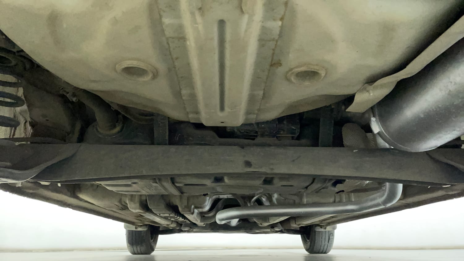 Used 2017 Hyundai Elite i20 Magna Executive 1.2 Petrol Manual extra REAR UNDERBODY VIEW (TAKEN FROM REAR)