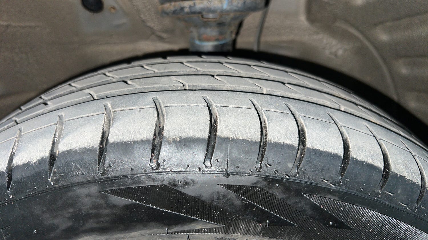 Used 2017 Maruti Suzuki Wagon R VXI+ Petrol Manual tyres LEFT FRONT TYRE TREAD VIEW