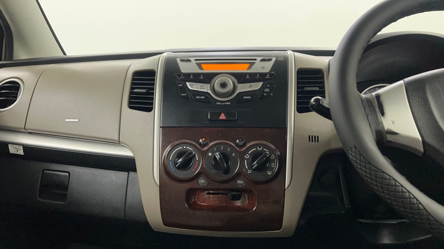Used 2016 Maruti Suzuki Wagon R 1.0 VXI AMT Petrol Automatic interior MUSIC SYSTEM & AC CONTROL VIEW