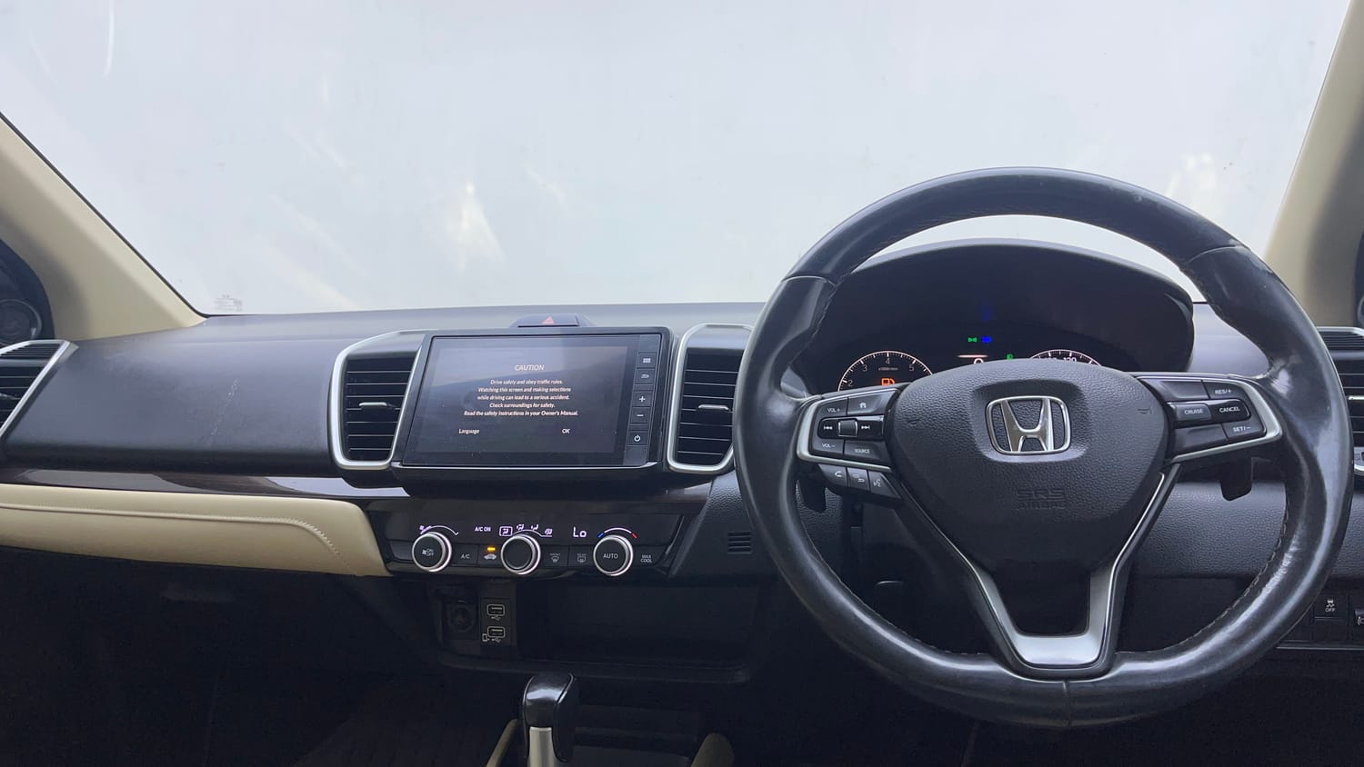 Used 2022 Honda City ZX CVT Petrol Petrol Automatic interior DASHBOARD VIEW