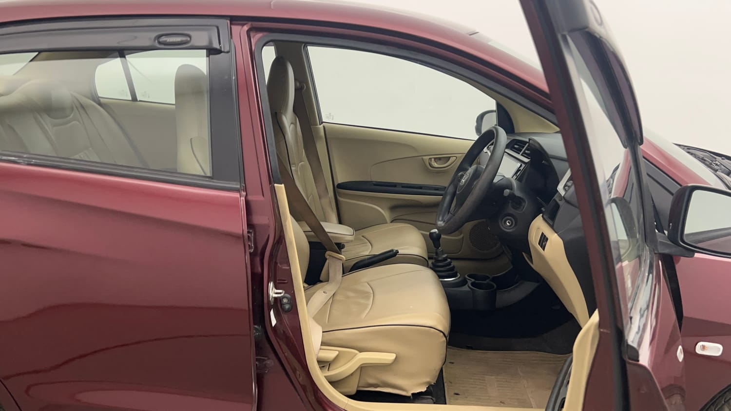 Used 2017 Honda Amaze 1.2 S i-VTEC Opt Petrol Manual interior RIGHT SIDE FRONT DOOR CABIN VIEW
