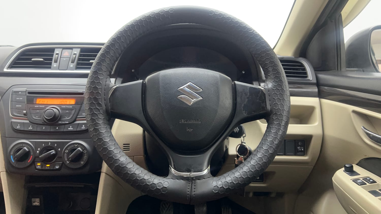 Used 2018 Maruti Suzuki Ciaz Sigma 1.4 MT Petrol Manual interior STEERING VIEW