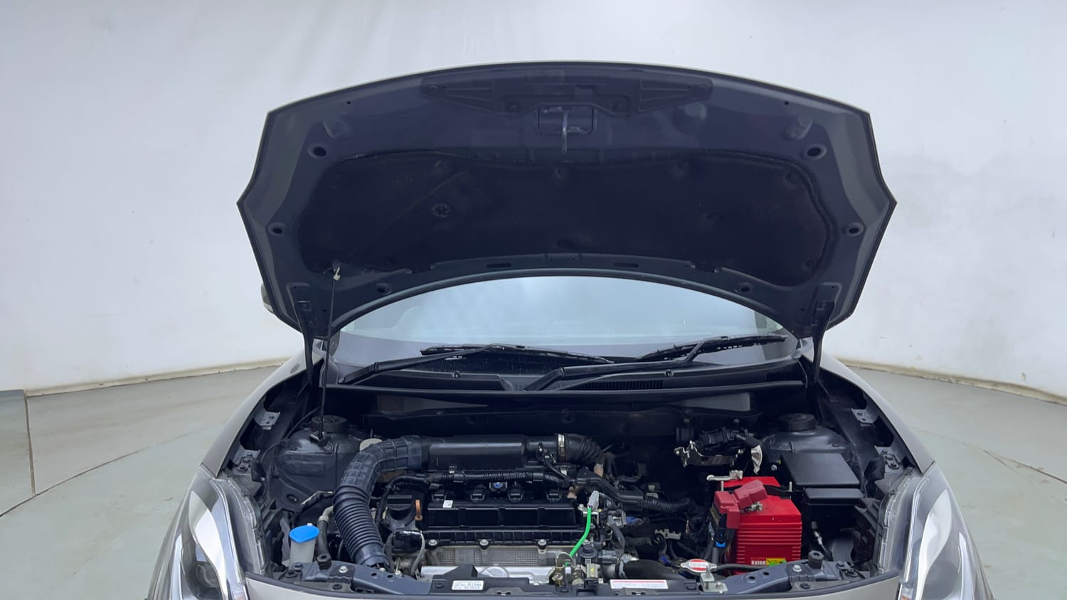 Used 2023 Maruti Suzuki Swift ZXi Plus Petrol Manual engine ENGINE & BONNET OPEN FRONT VIEW