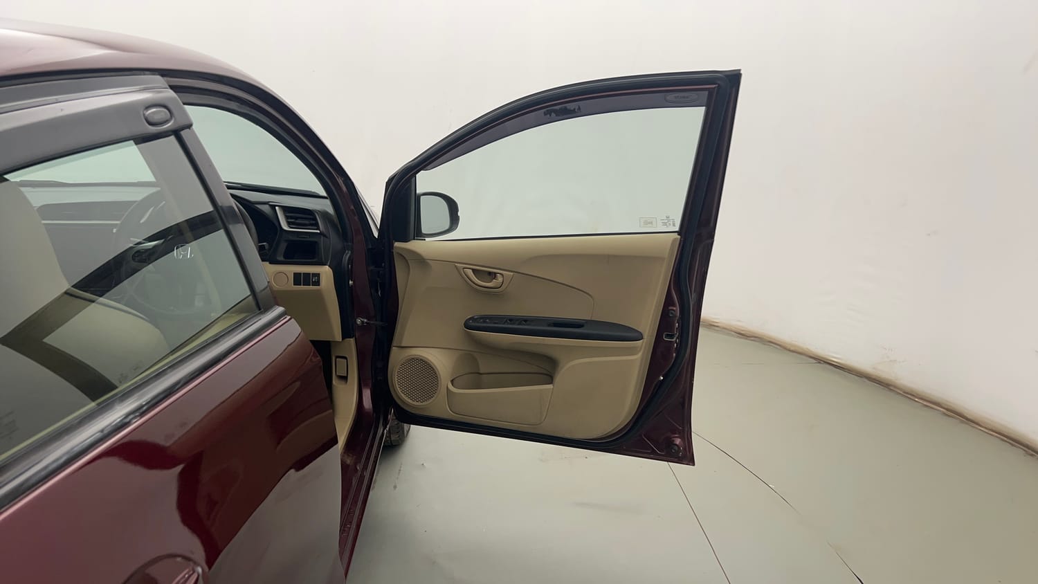 Used 2017 Honda Amaze 1.2 S i-VTEC Opt Petrol Manual interior RIGHT FRONT DOOR OPEN VIEW