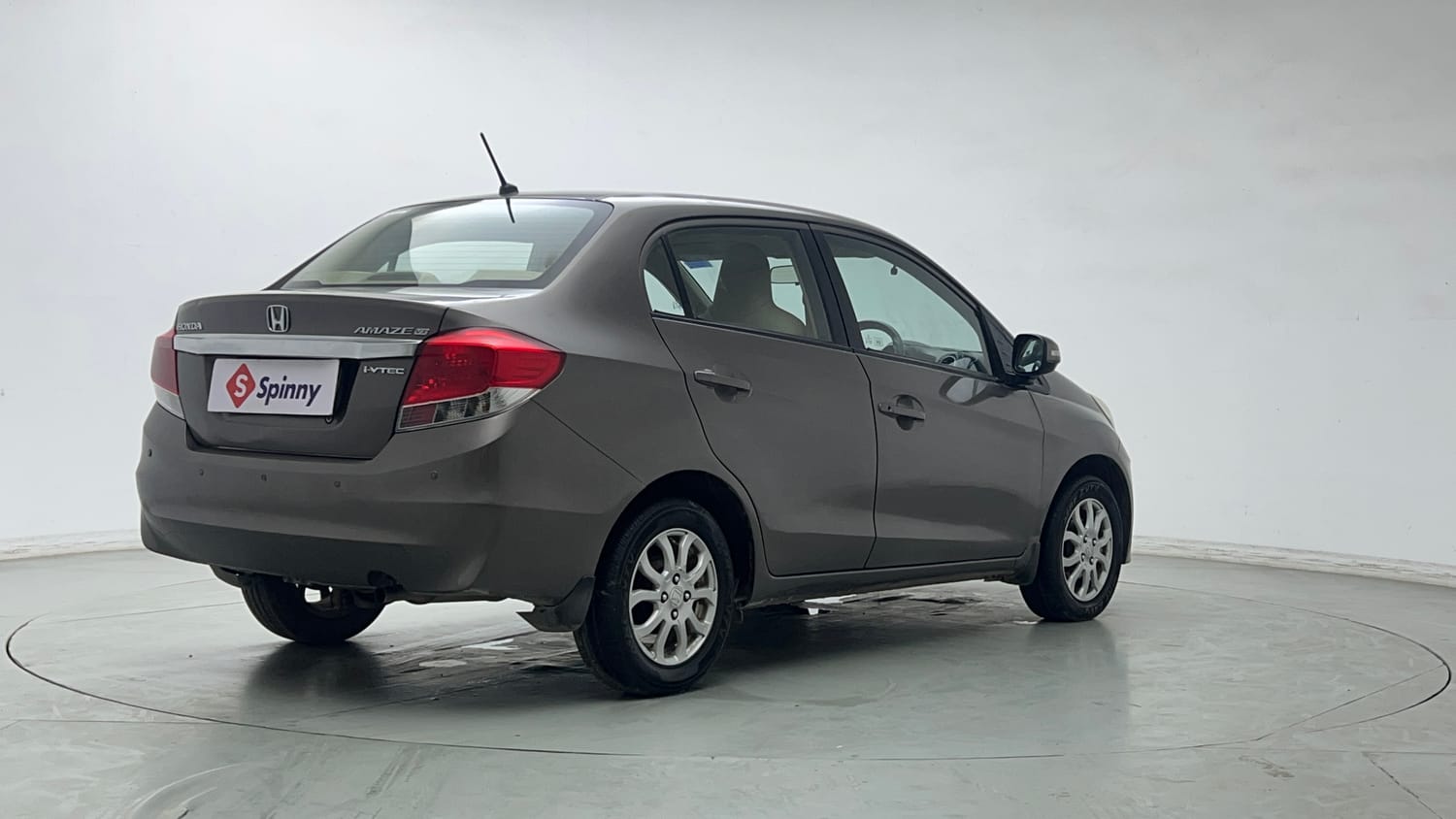 Used 2013 Honda Amaze 1.2 VX AT i-VTEC Petrol Automatic exterior RIGHT REAR CORNER VIEW