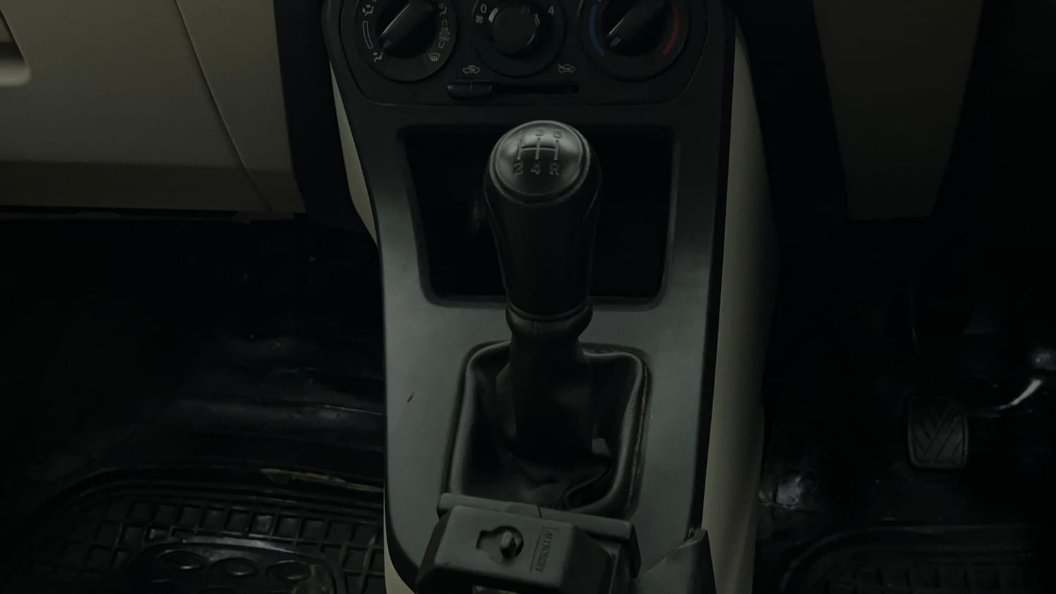 Used 2022 Maruti Suzuki Wagon R LXI 1.0 CNG Cng Manual interior GEAR  KNOB VIEW