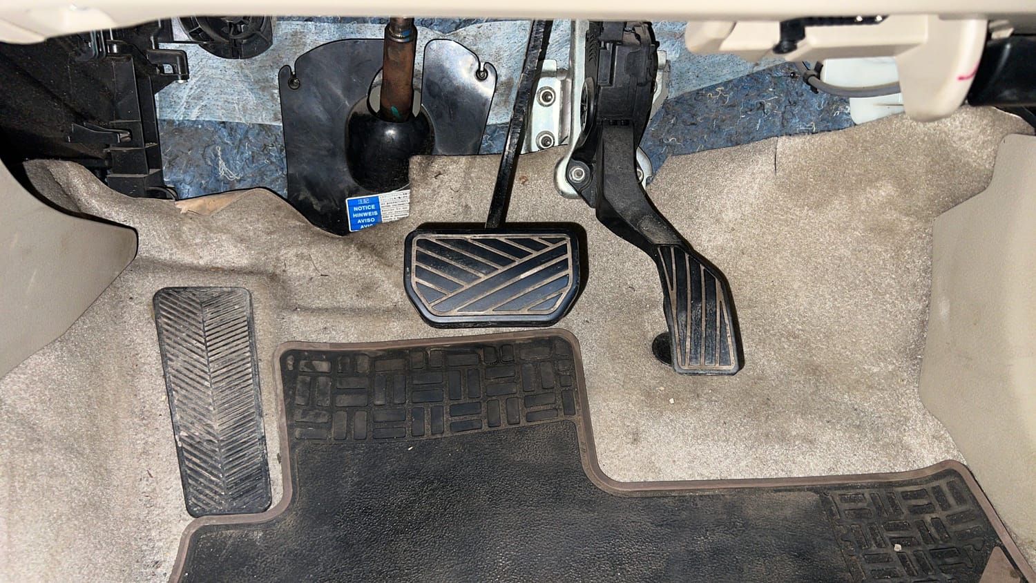 Used 2019 Maruti Suzuki Ciaz Alpha Hybrid 1.5 AT Petrol Automatic interior PEDALS VIEW