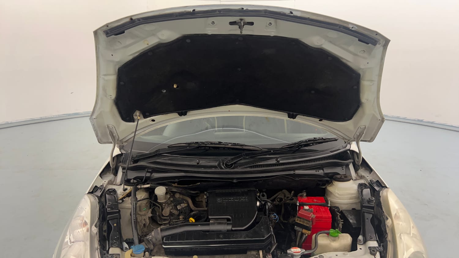 Used 2012 Maruti Suzuki Swift VXi Petrol Manual engine ENGINE & BONNET OPEN FRONT VIEW