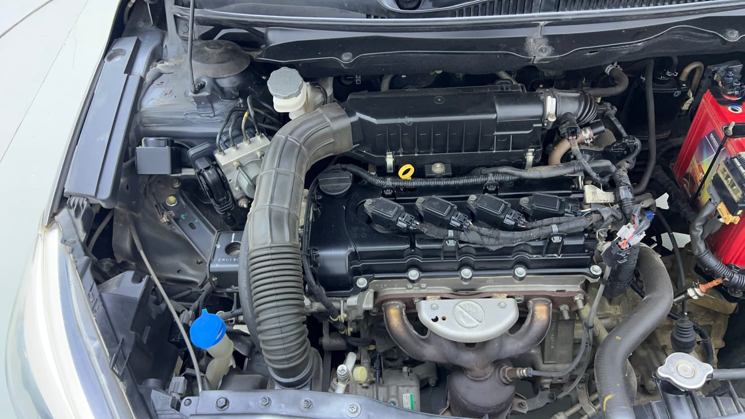 Used 2019 Maruti Suzuki Ciaz Alpha Hybrid 1.5 AT Petrol Automatic engine ENGINE RIGHT SIDE VIEW