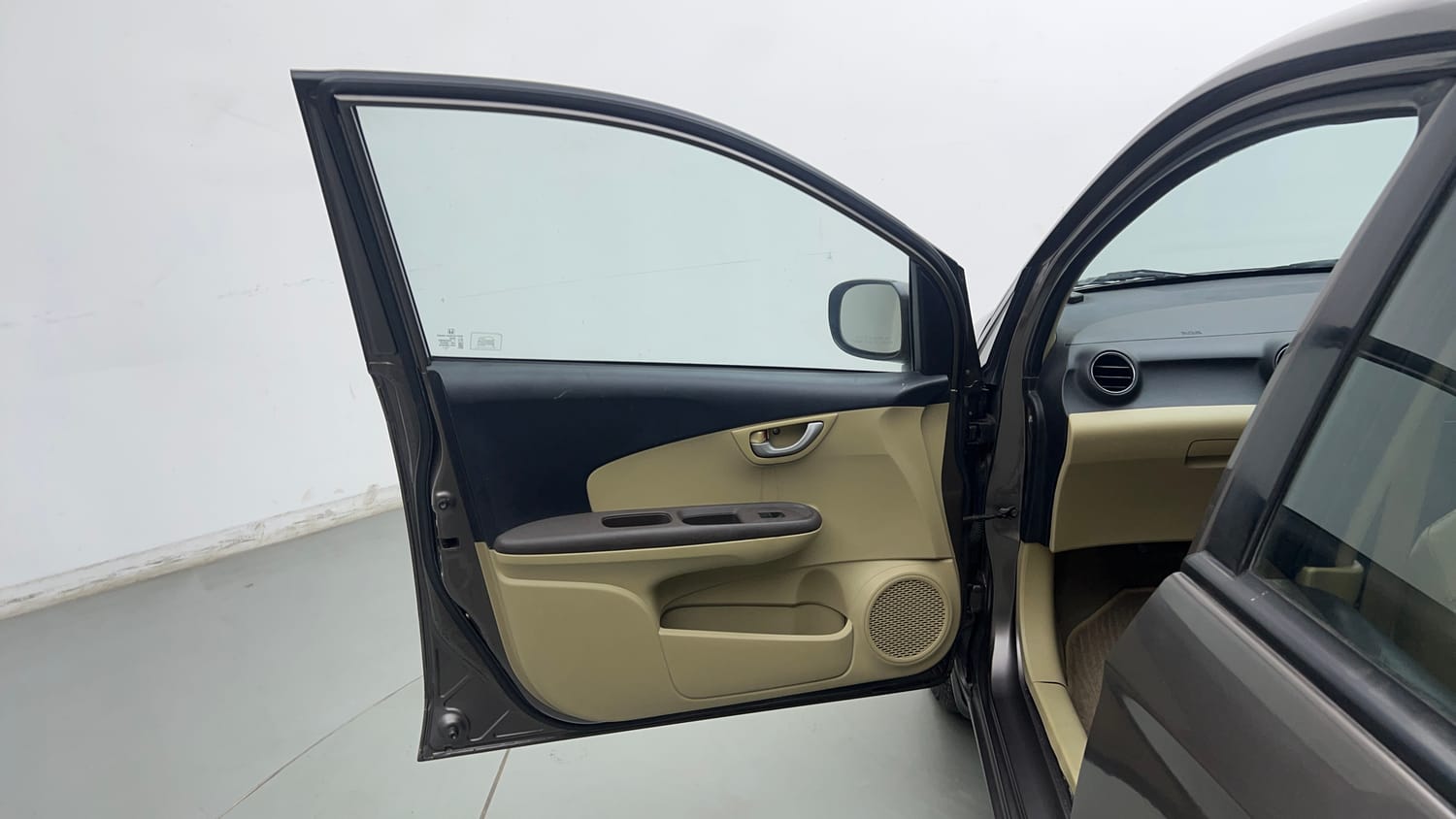 Used 2013 Honda Amaze 1.2 VX AT i-VTEC Petrol Automatic interior LEFT FRONT DOOR OPEN VIEW
