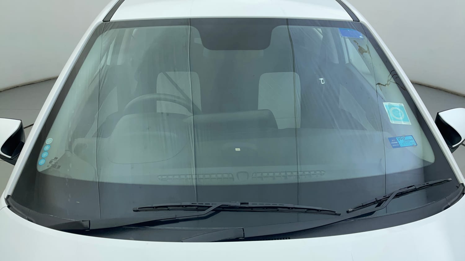 Used 2024 Hyundai i20 Sportz (O) 1.2 IVT Petrol Automatic exterior FRONT WINDSHIELD VIEW
