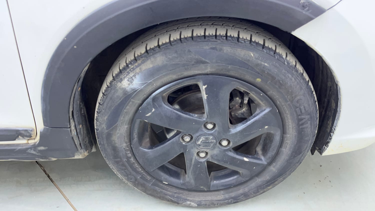 Used 2018 Maruti Suzuki Celerio X Zxi (Opt) Petrol Manual tyres RIGHT FRONT TYRE RIM VIEW