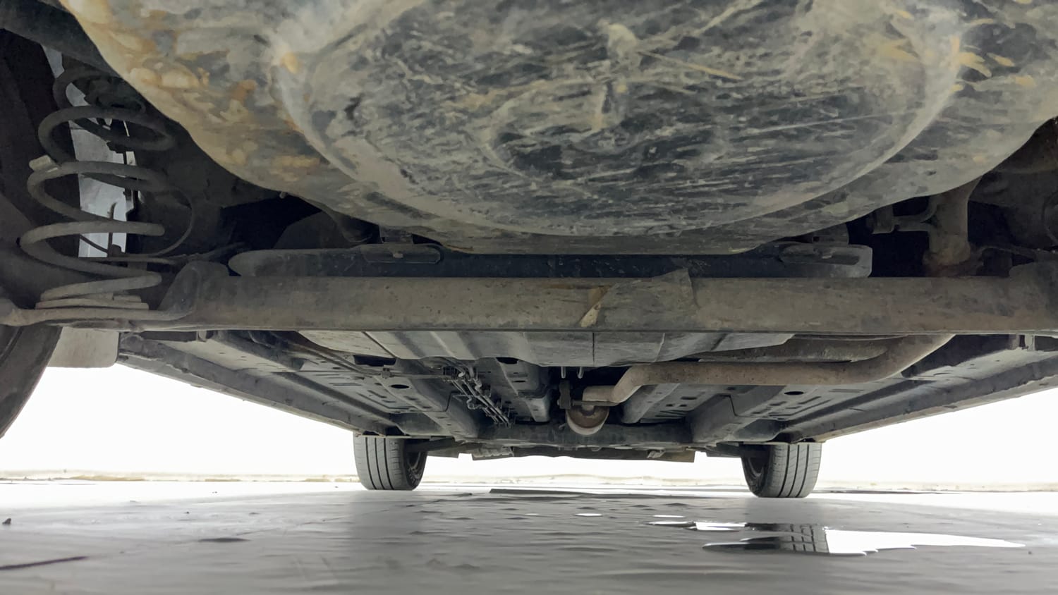 Used 2022 Tata Altroz XM Plus Petrol Petrol Manual extra REAR UNDERBODY VIEW (TAKEN FROM REAR)