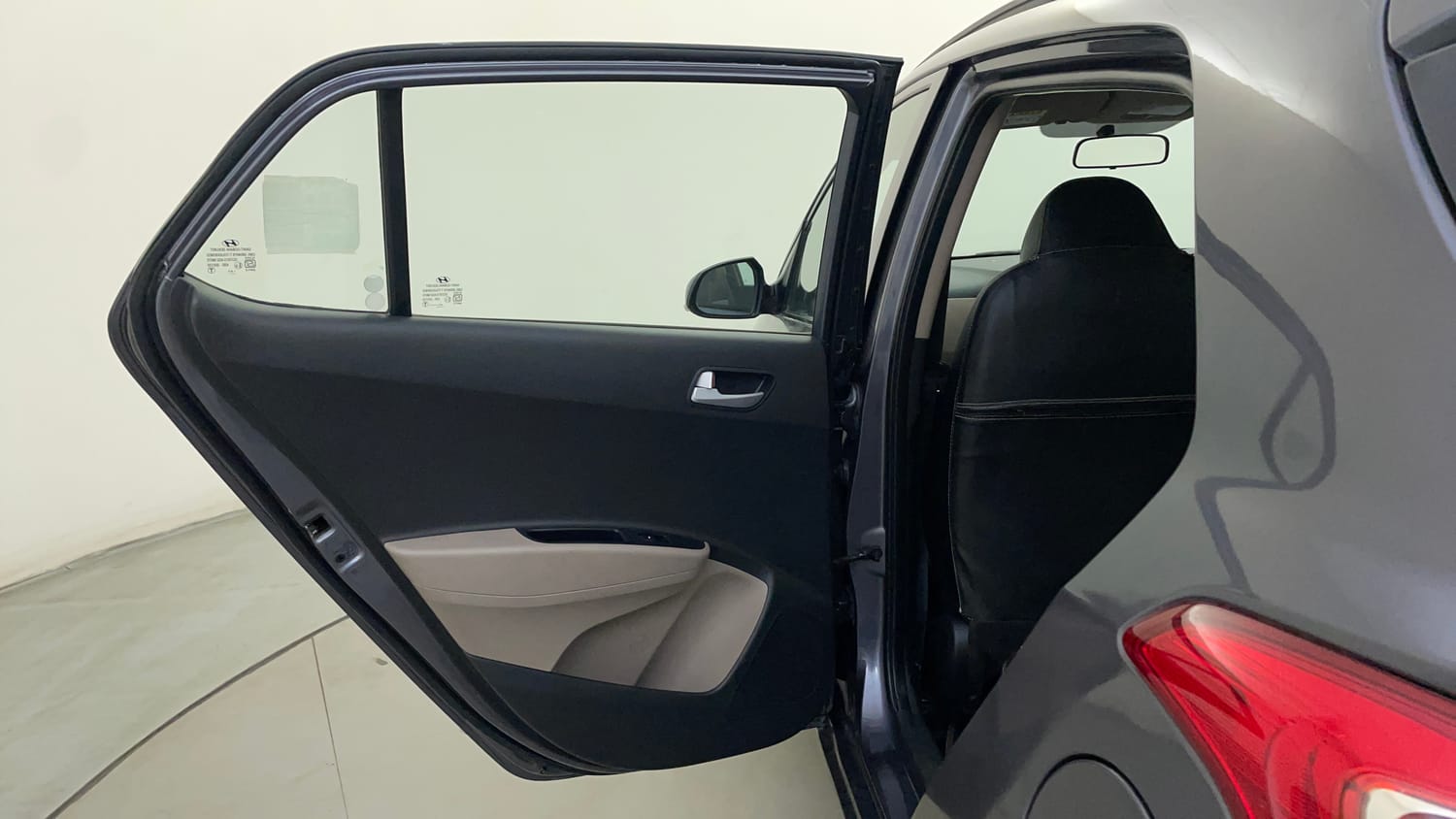 Used 2017 Hyundai Grand i10 Sportz (O) 1.2 Kappa VTVT Petrol Manual interior LEFT REAR DOOR OPEN VIEW