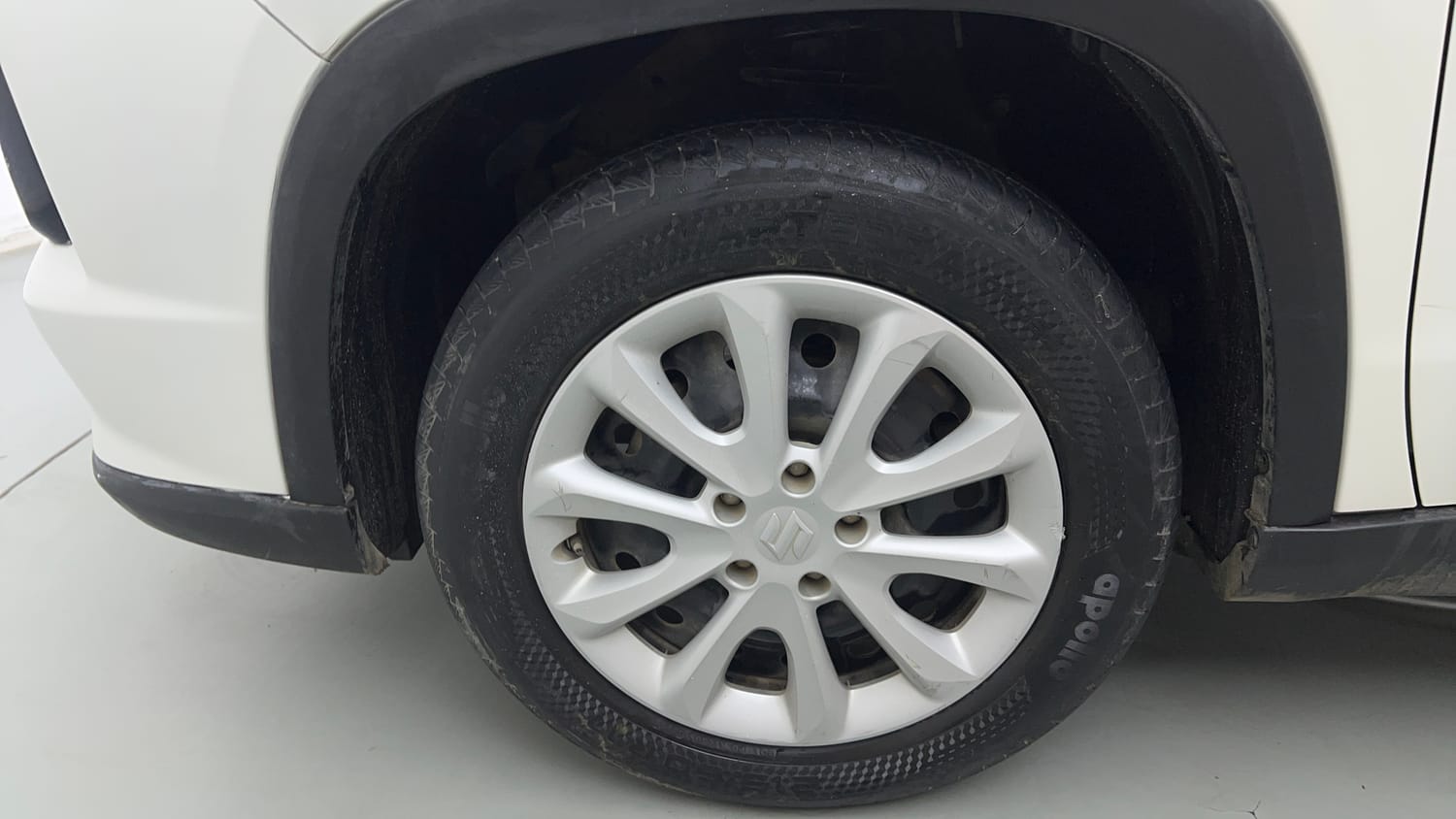 Used 2023 Maruti Suzuki Grand Vitara Sigma Smart Hybrid Petrol Manual tyres LEFT FRONT TYRE RIM VIEW