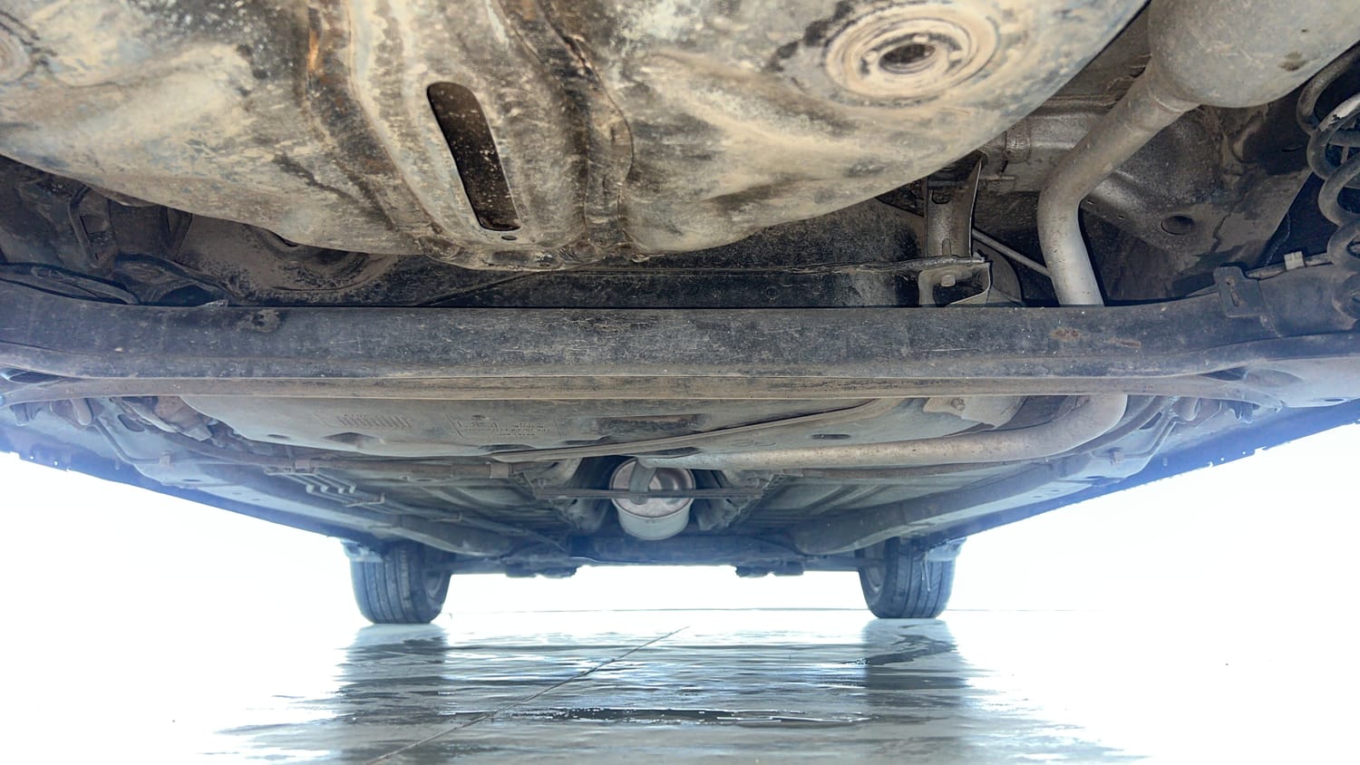 Used 2019 Maruti Suzuki Baleno Zeta Automatic Petrol Automatic extra REAR UNDERBODY VIEW (TAKEN FROM REAR)