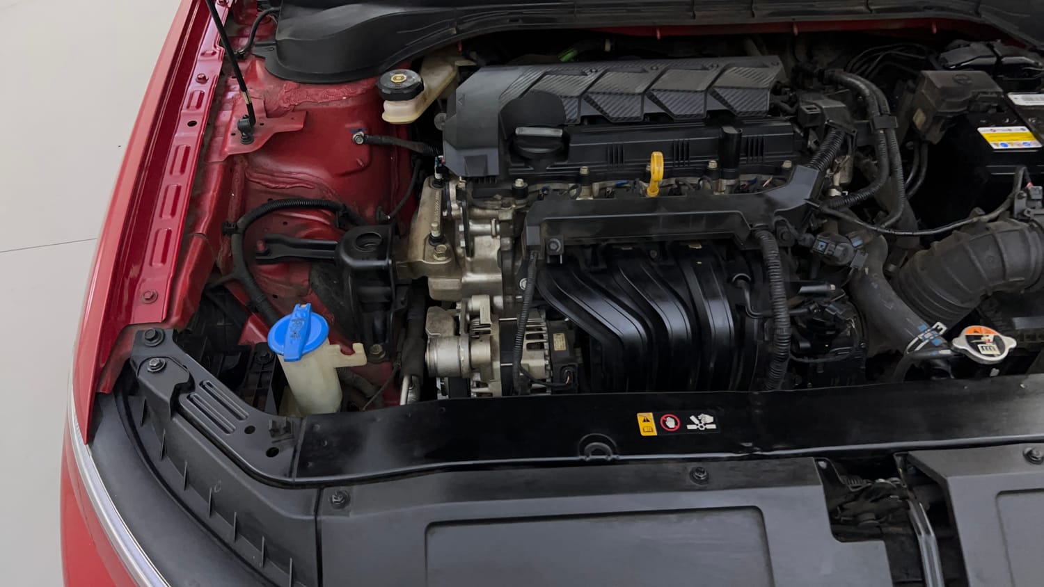 Used 2023 Hyundai Verna SX 1.5 Petrol MT Petrol Manual engine ENGINE RIGHT SIDE VIEW