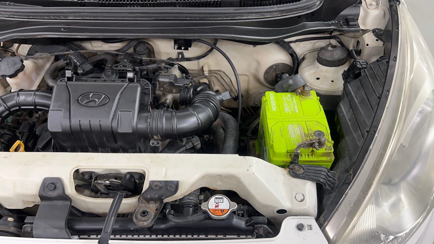 Used 2014 Hyundai Eon Magna Petrol Manual engine ENGINE LEFT SIDE VIEW