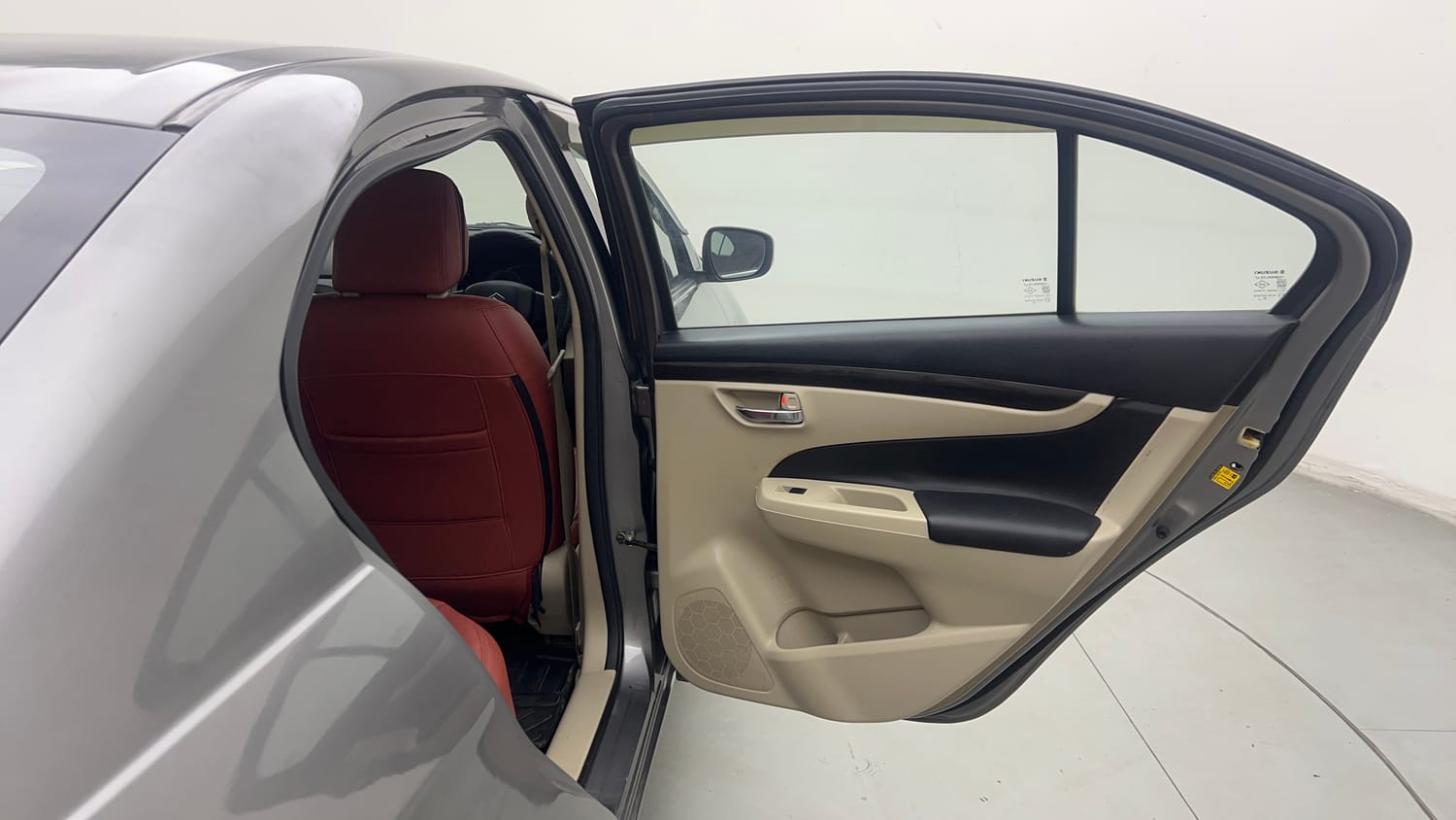Used 2018 Maruti Suzuki Ciaz Sigma 1.4 MT Petrol Manual interior RIGHT REAR DOOR OPEN VIEW