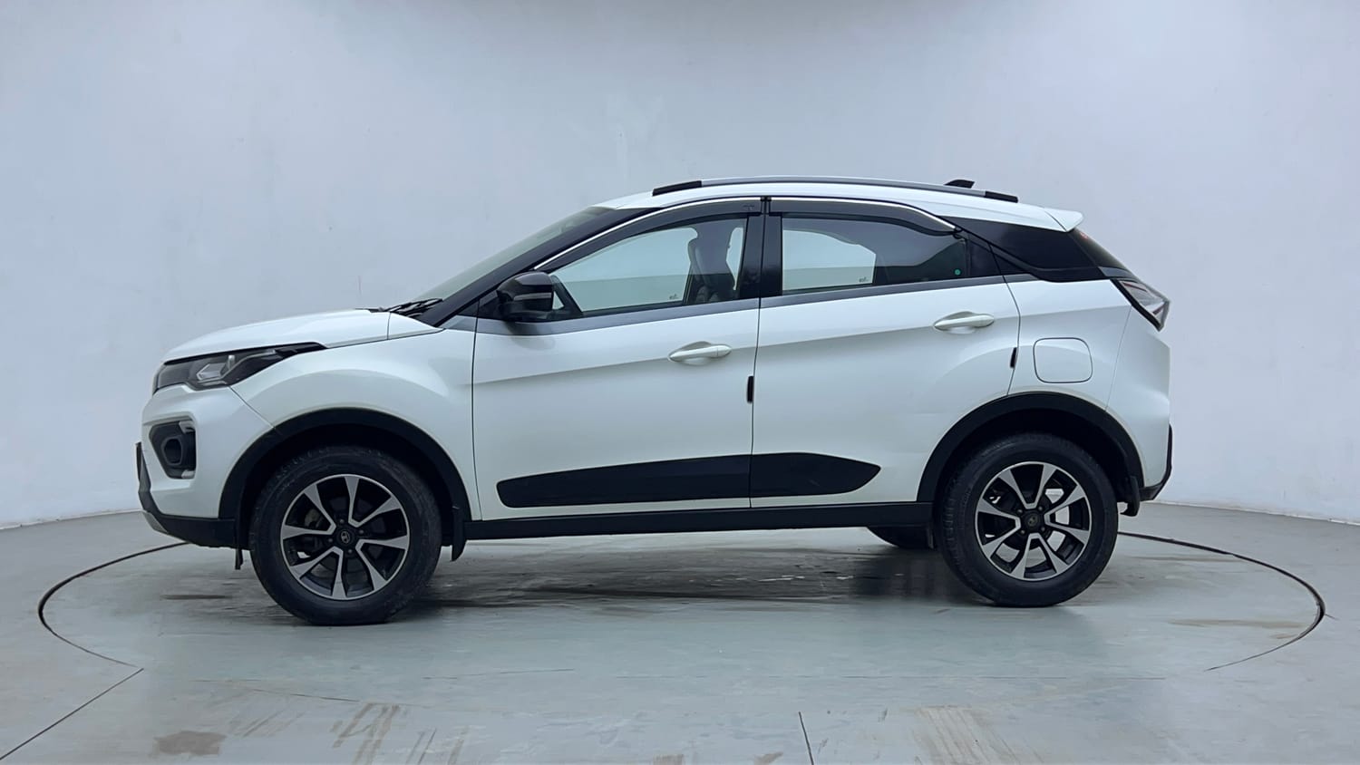 Used 2021 Tata Nexon XZA Plus (S) Petrol Automatic exterior LEFT SIDE VIEW