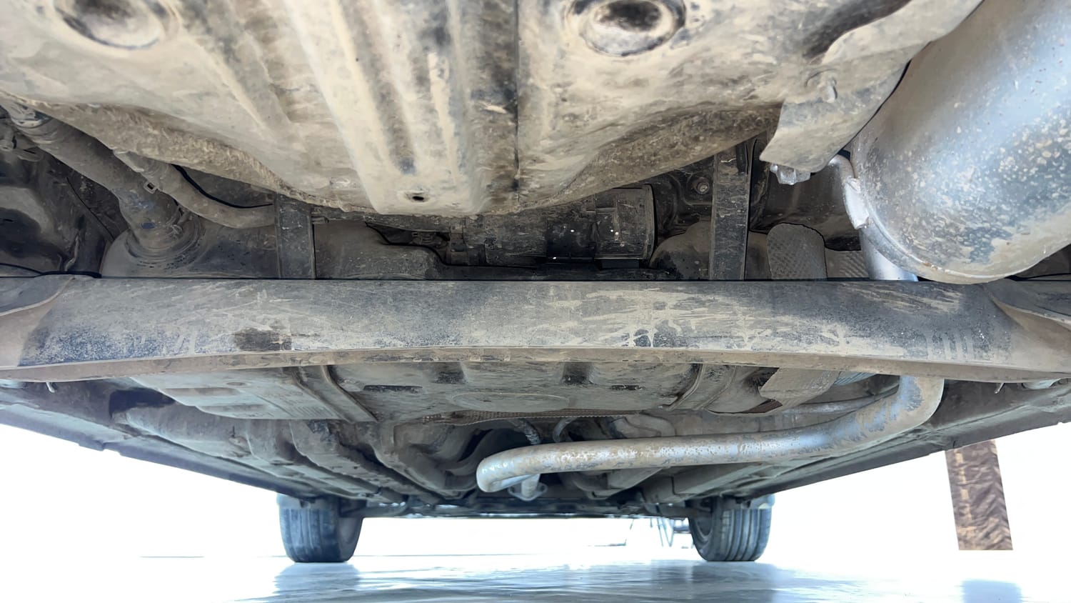 Used 2018 Hyundai Elite i20 Asta 1.2 (O) Petrol Manual extra REAR UNDERBODY VIEW (TAKEN FROM REAR)