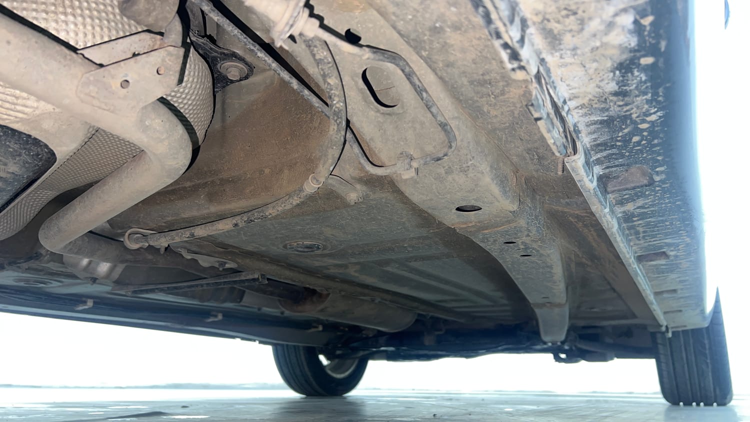 Used 2015 Maruti Suzuki Baleno Zeta 1.2 Petrol Manual extra REAR RIGHT UNDERBODY VIEW