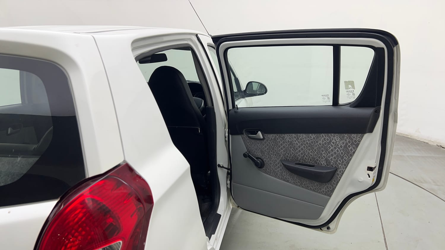 Used 2017 Maruti Suzuki Alto 800 VXi Petrol Manual interior RIGHT REAR DOOR OPEN VIEW