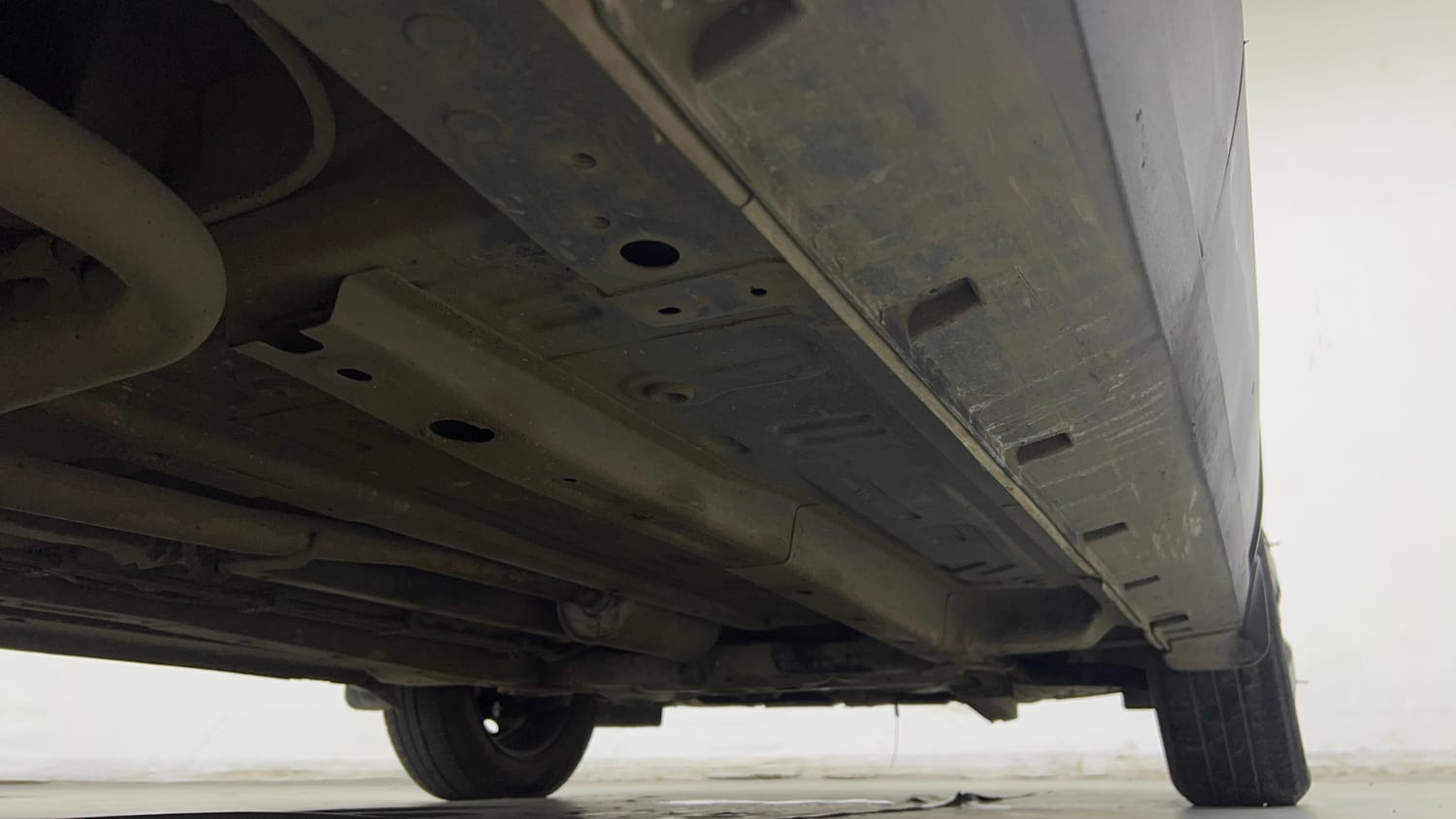 Used 2022 Tata Punch Adventure Rhythm Pack MT Petrol Manual extra REAR RIGHT UNDERBODY VIEW