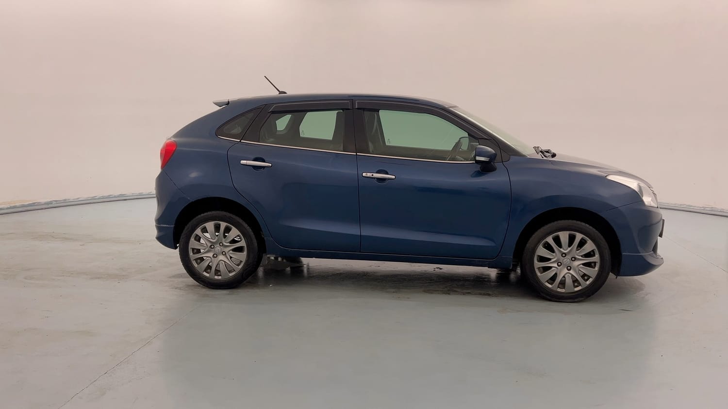 Used 2017 Maruti Suzuki Baleno Zeta 1.2 Petrol Manual exterior RIGHT SIDE VIEW