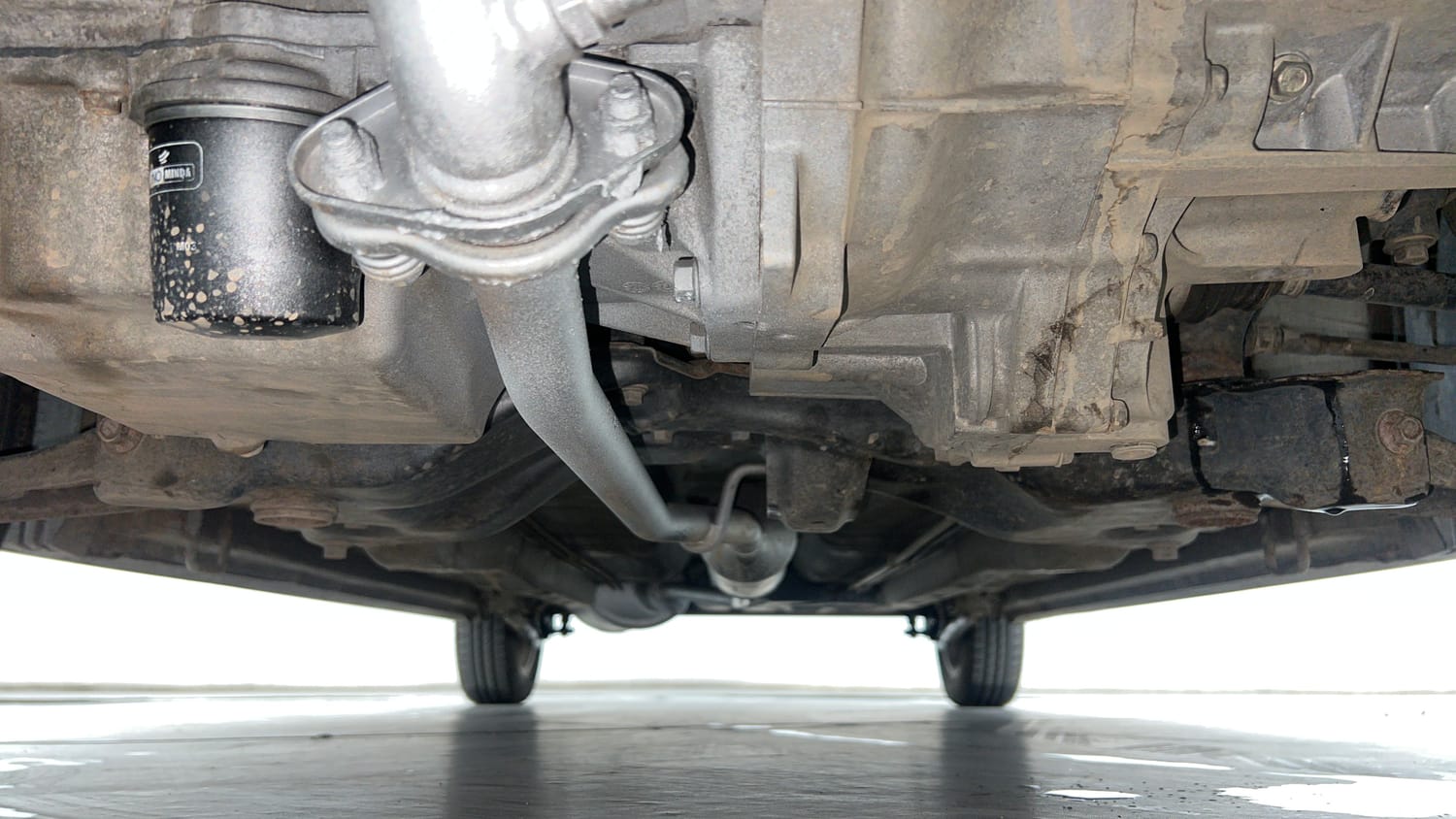 Used 2017 Maruti Suzuki Wagon R VXI+ Petrol Manual extra FRONT LEFT UNDERBODY VIEW