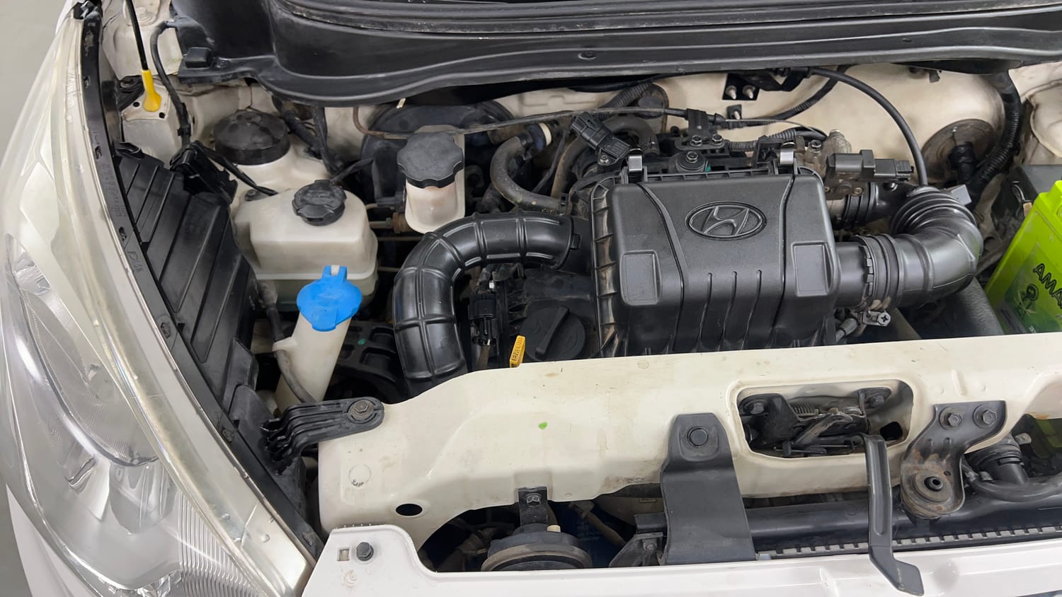 Used 2014 Hyundai Eon Magna Petrol Manual engine ENGINE RIGHT SIDE VIEW