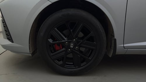 Used 2023 Hyundai Verna SX 1.5 Turbo Petrol DCT Petrol Automatic tyres LEFT FRONT TYRE RIM VIEW