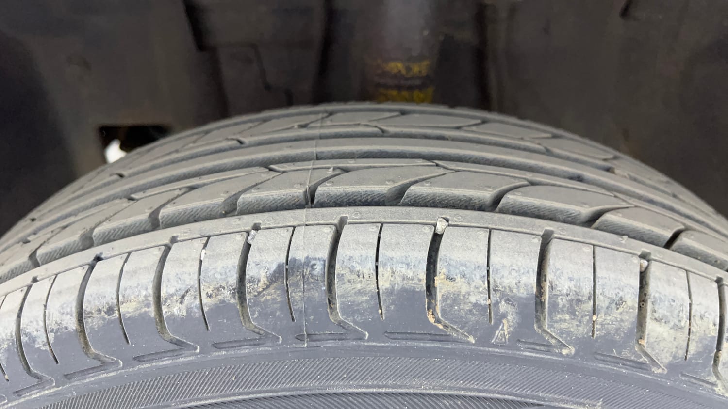 Used 2015 Datsun GO T Petrol Manual tyres LEFT FRONT TYRE TREAD VIEW